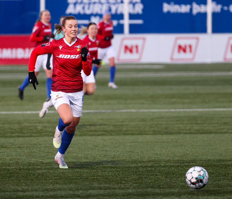 Fyrir tveimur árum spilaði Diljá ellefu leiki með Val í efstu deild áður en hún var fengin yfir til Svíþjóðar.