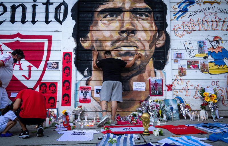 Myndir: Tárin flæða í Argentínu eftir fráfall Maradona