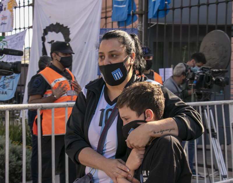 Myndir: Tárin flæða í Argentínu eftir fráfall Maradona
