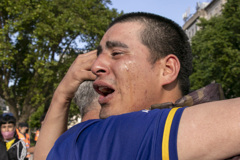 Myndir: Tárin flæða í Argentínu eftir fráfall Maradona