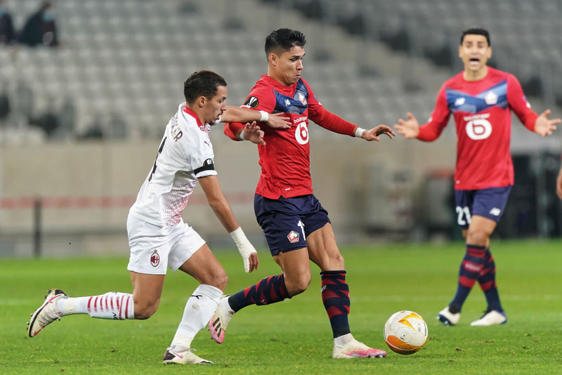 AC Milan og Lille eru bæði komin áfram