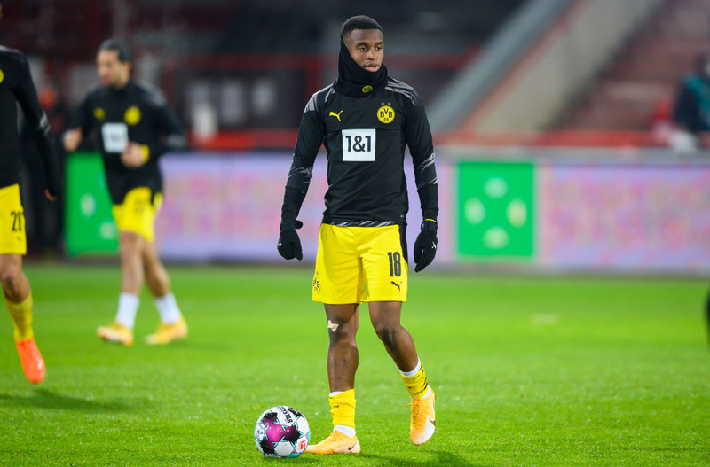 Youssoufa Moukoko verður áfram í Dortmund