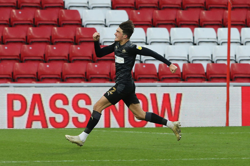 Kyle Joseph fagnar marki fyrir Wigan.