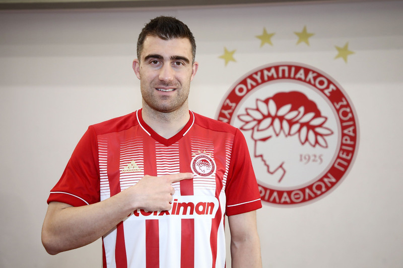 Sokratis Papastathopoulos í treyjunni