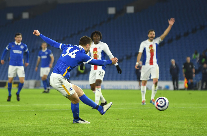 Joel Veltman skorar markið gegn Palace
