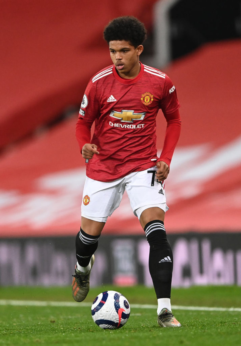 Shola Shoretire.