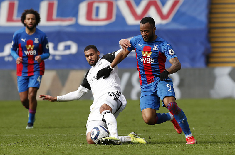 Úr leik Crystal Palace og Fulham.