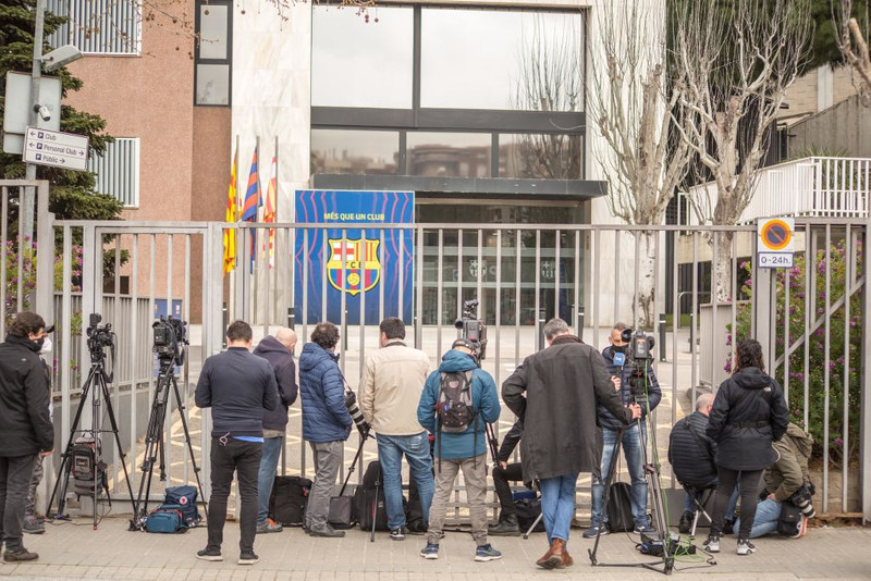 Fyrir utan höfuðstöðvar Barcelona.
