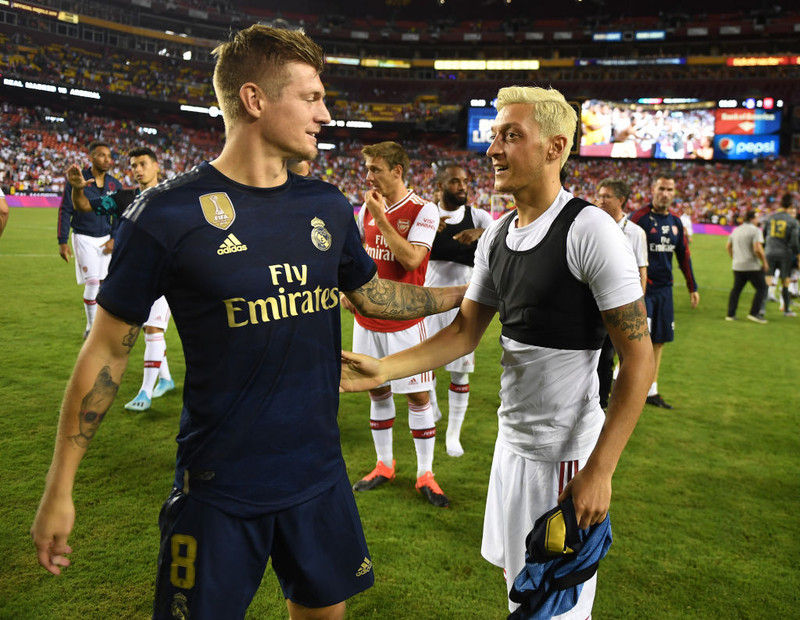 Toni Kroos og Mesut Özil