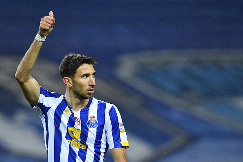 Marko Grujic er að semja við Porto