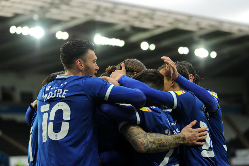 Championship: Cardiff vann slaginn um Wales