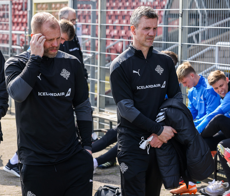 Eiður Smári og Guðni Bergsson formaður KSÍ.
