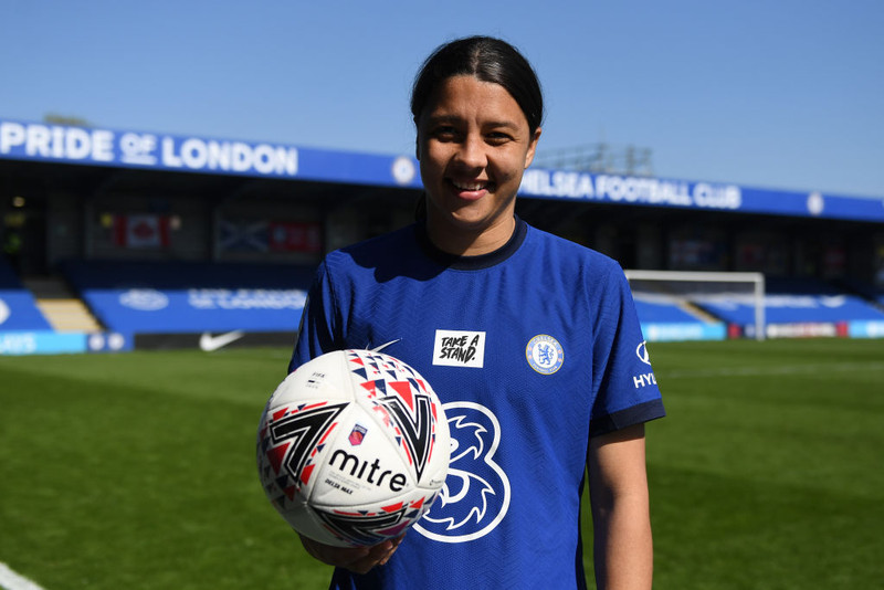 England: Chelsea með aðra hönd á titlinum