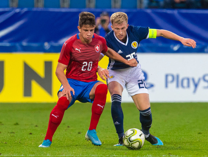 Hlozek á leið til Leverkusen - Þrjú félög vilja Itakura frá City