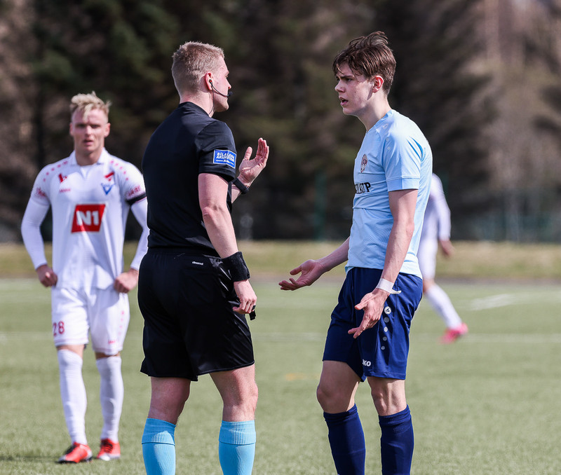 <b>Bestur í 14. umferð</b> - Félög í efstu deild með augu á honum