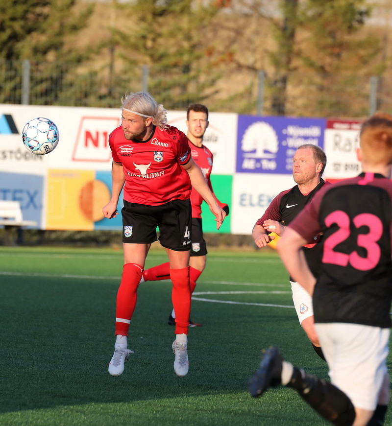 Myndaveisla: Afturelding burstaði SR