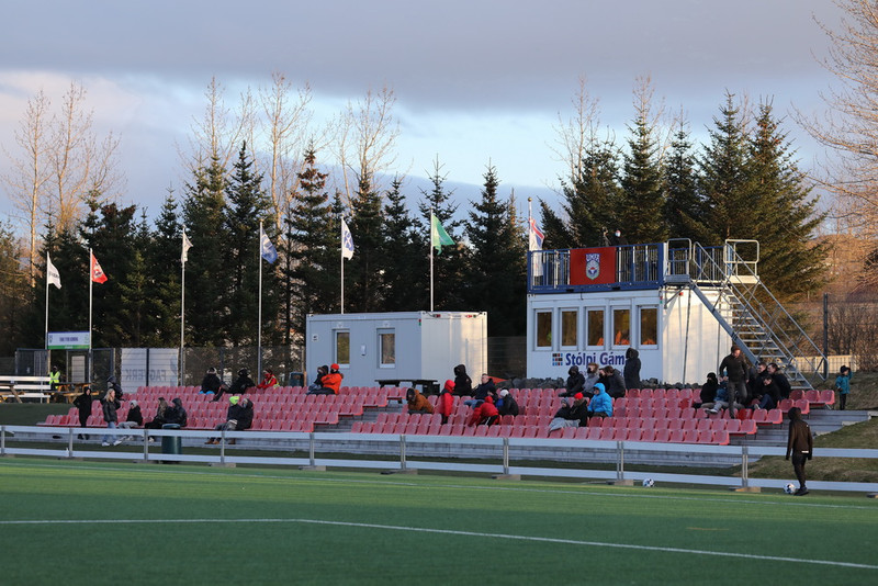 Myndaveisla: Afturelding burstaði SR