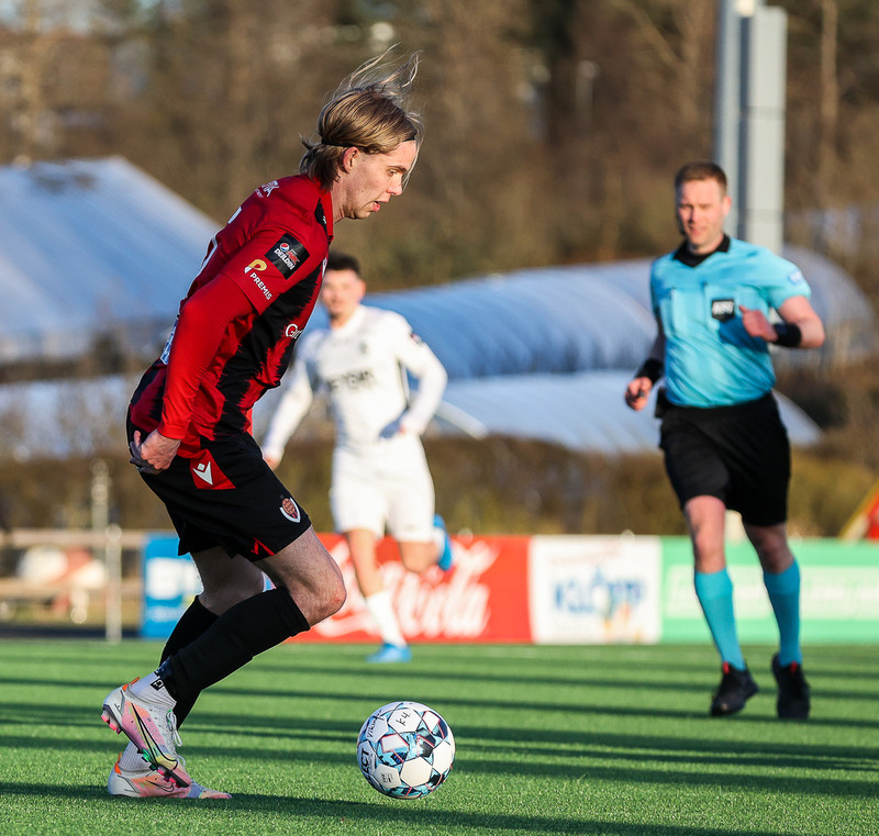 Myndaveisla: Víkingur vann nýliða Keflavíkur