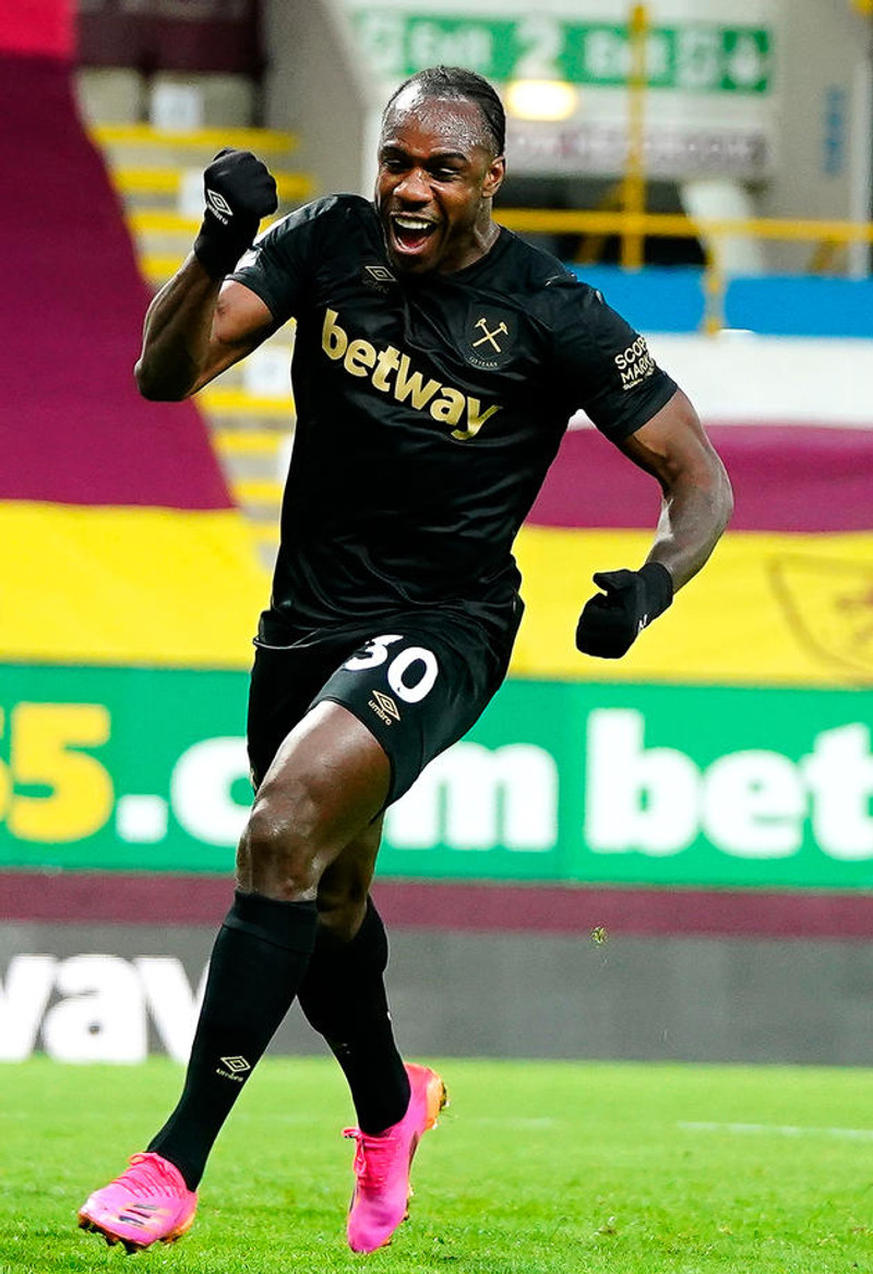 England: Liverpool og West Ham með annan fótinn í Evrópu
