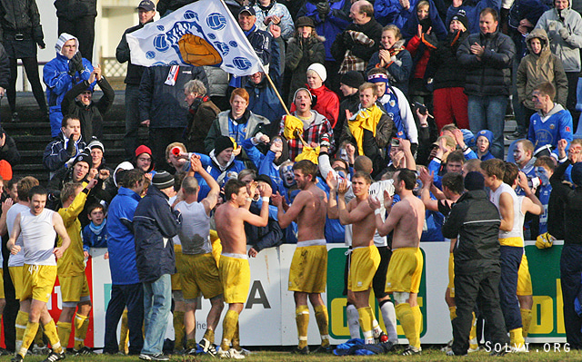 Framarar fagna sigrinum.