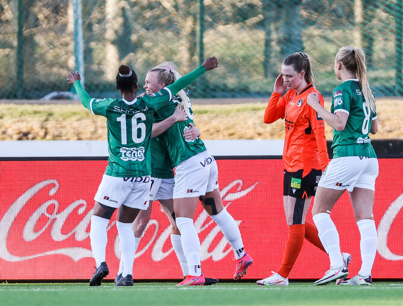Breiðablik vann 9-0 sigur á Fylki í fyrstu umferð en fékk svo skell gegn ÍBV.