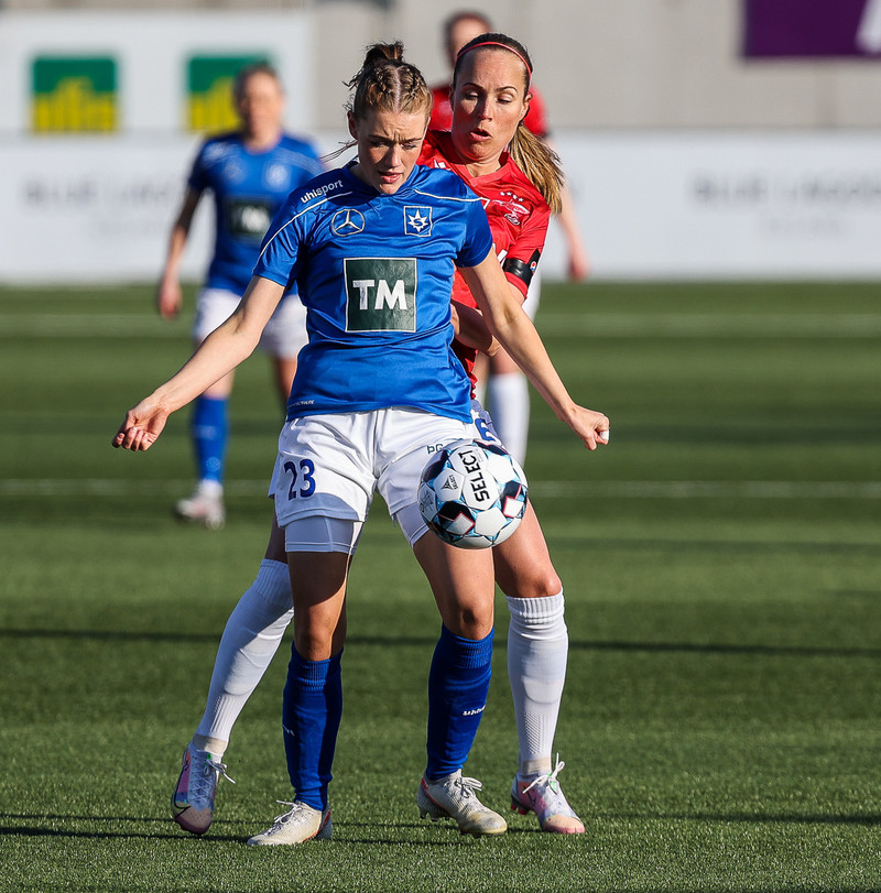Myndaveisla: Valur vann Stjörnuna í fyrsta leik
