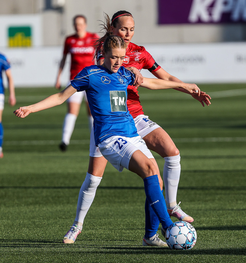 Myndaveisla: Valur vann Stjörnuna í fyrsta leik