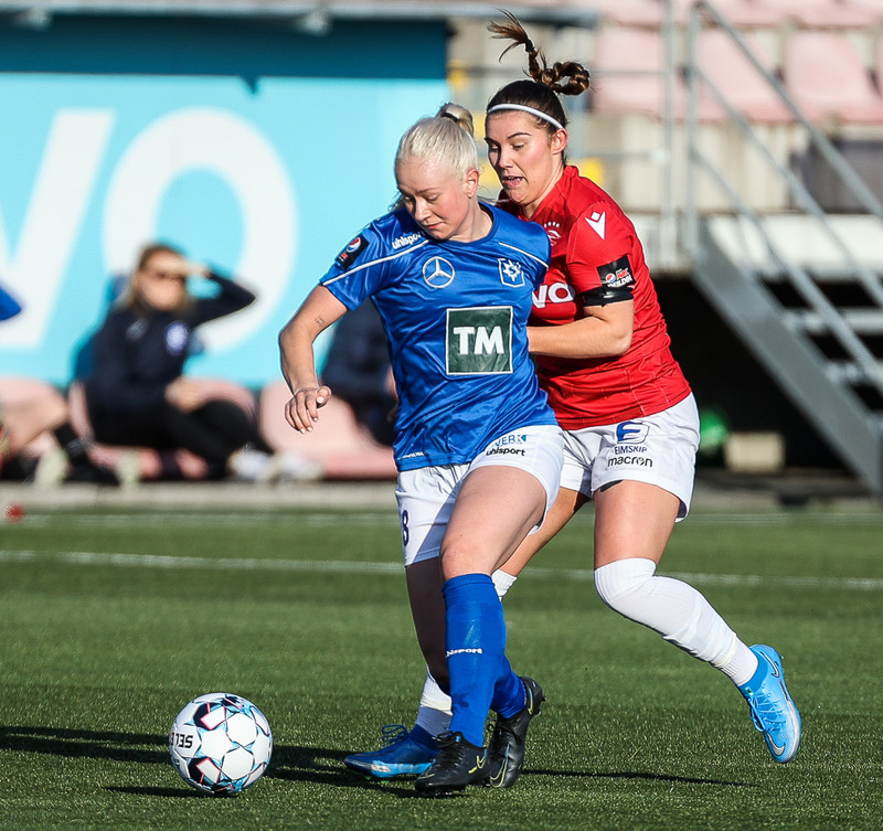 Myndaveisla: Valur vann Stjörnuna í fyrsta leik