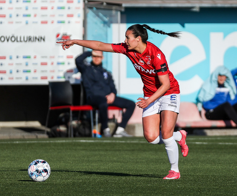 Myndaveisla: Valur vann Stjörnuna í fyrsta leik