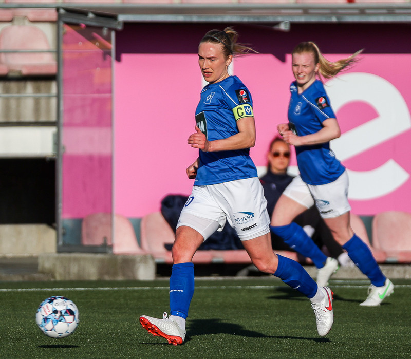 Myndaveisla: Valur vann Stjörnuna í fyrsta leik