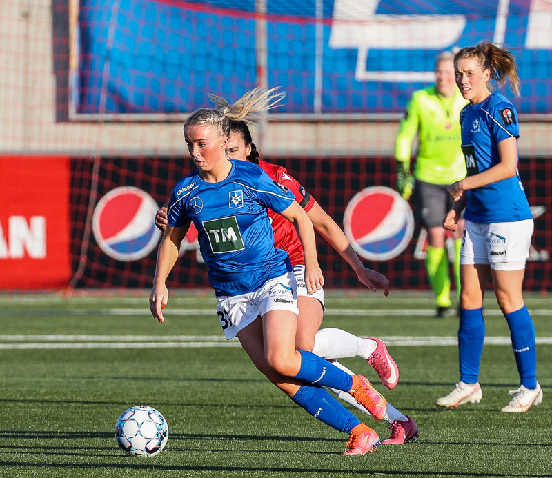 Myndaveisla: Valur vann Stjörnuna í fyrsta leik