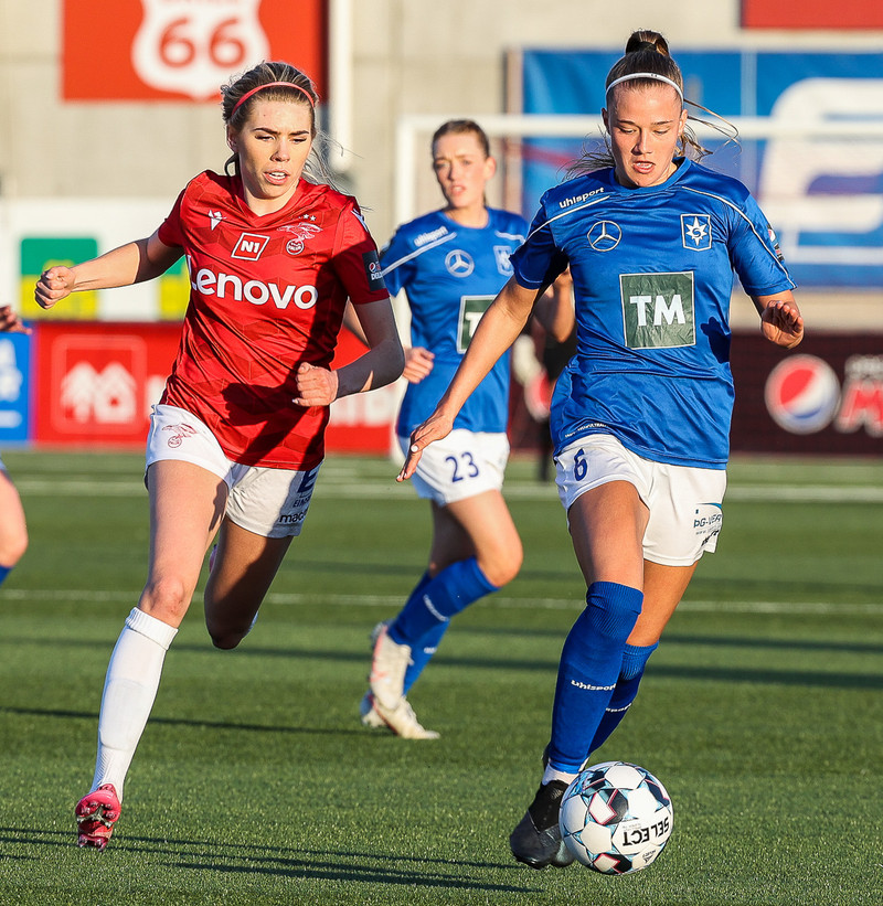 Myndaveisla: Valur vann Stjörnuna í fyrsta leik