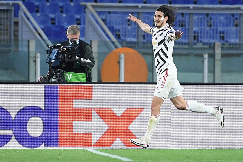 Cavani jafnaði 34 ára gamalt met