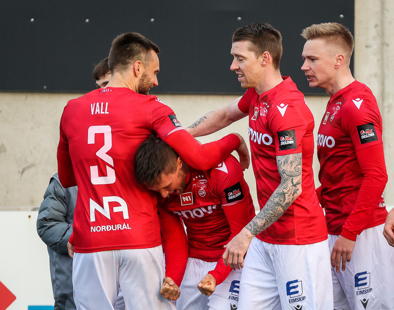Myndaveisla: Valur vann HK með marki í lokin
