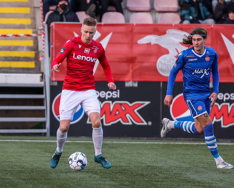 Myndaveisla: Valur vann HK með marki í lokin