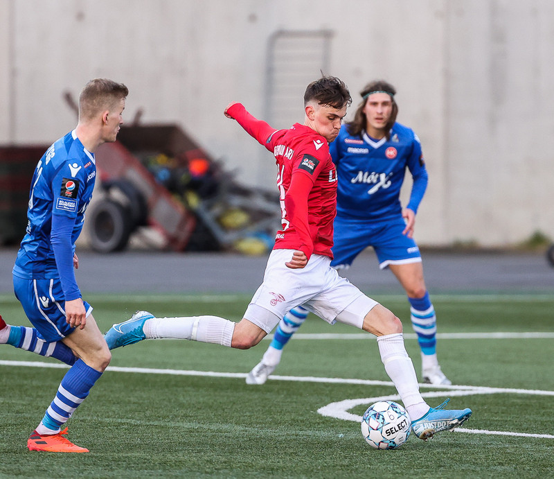Myndaveisla: Valur vann HK með marki í lokin