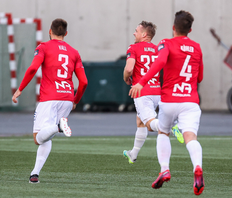 Myndaveisla: Valur vann HK með marki í lokin