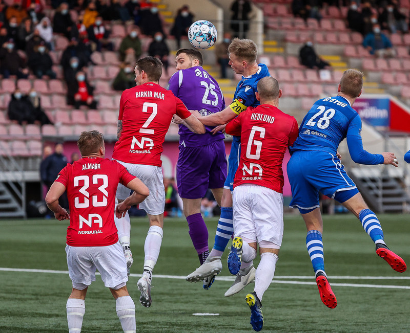Myndaveisla: Valur vann HK með marki í lokin