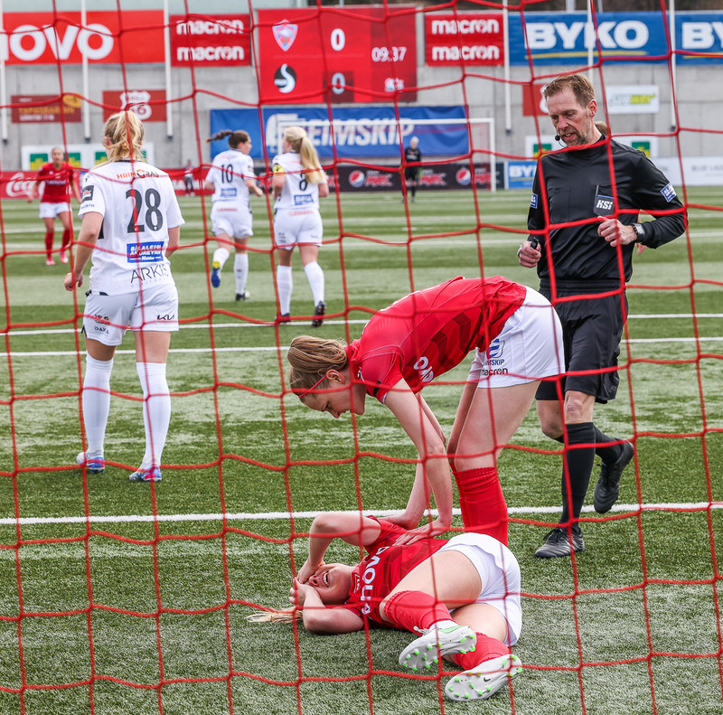 Myndaveisla: Valur vann nauman sigur á Fylki