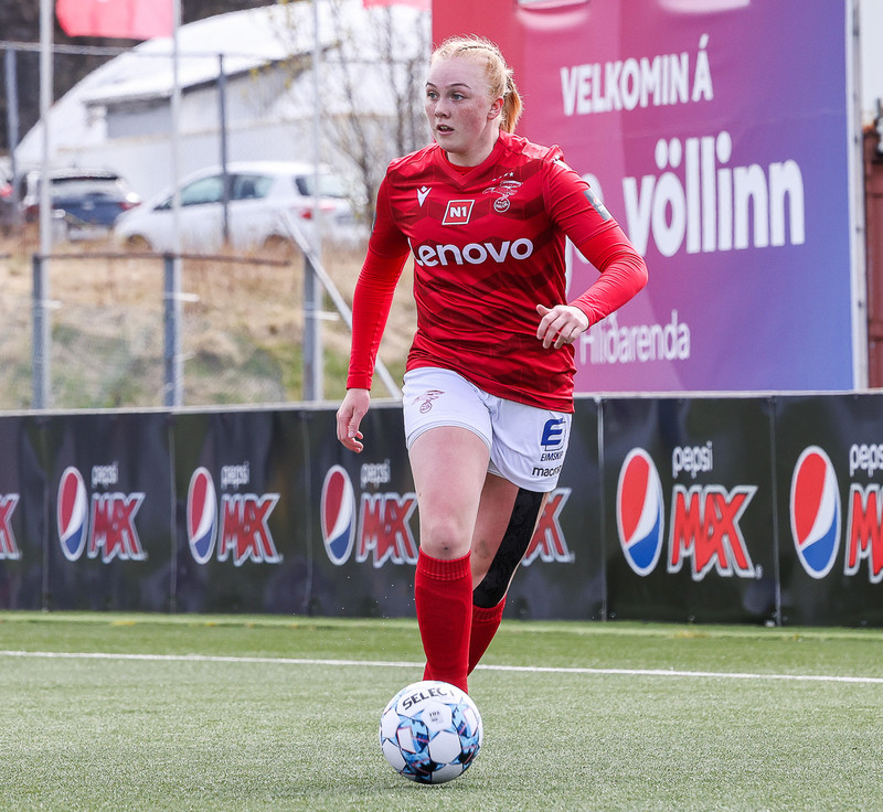 Myndaveisla: Valur vann nauman sigur á Fylki