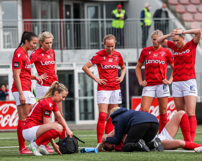 Myndaveisla: Valur vann nauman sigur á Fylki