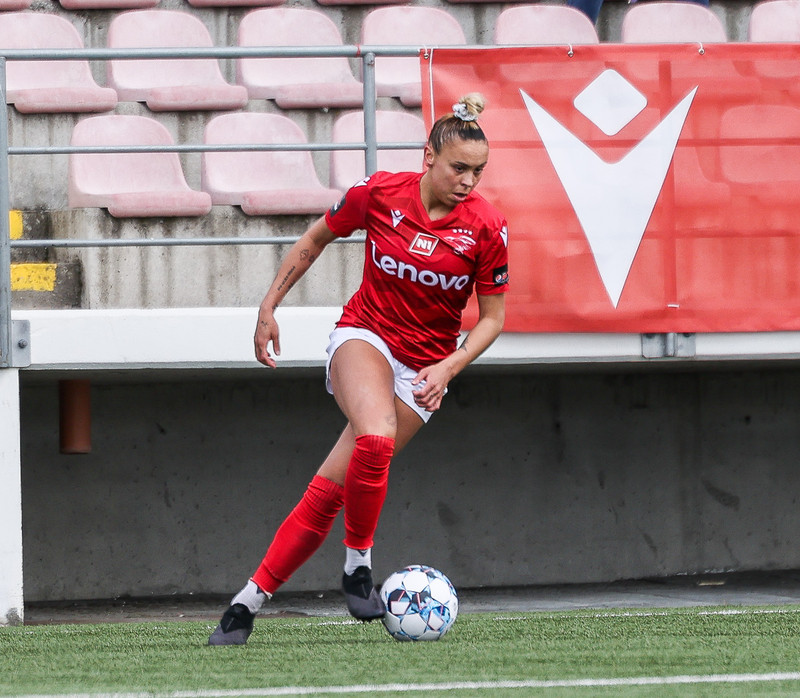 Myndaveisla: Valur vann nauman sigur á Fylki