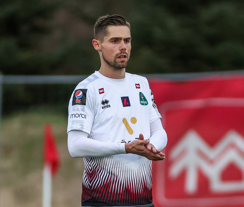 Árni Vill: Erum að fara inn í klefa að hringja í Jason