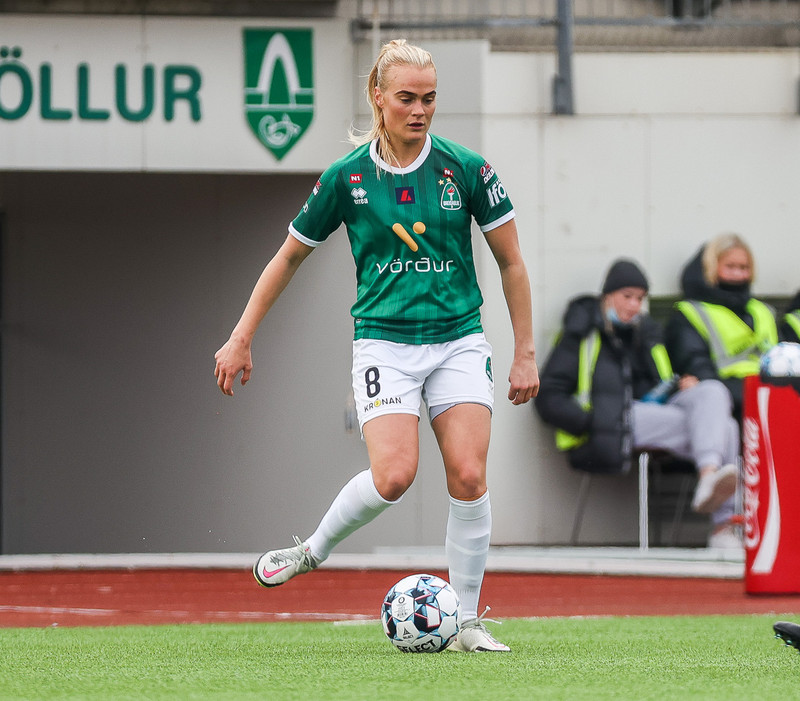 Heiðdís Lillýardóttir var öflug með Blikum í 7-2 sigrinum á ÍBV