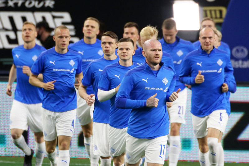 Landsliðið tapaði 2-1 fyrir Mexíkó.