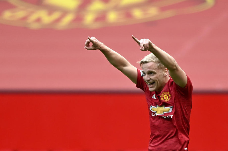 Fyrrum þjálfari United gagnrýndi Van De Beek