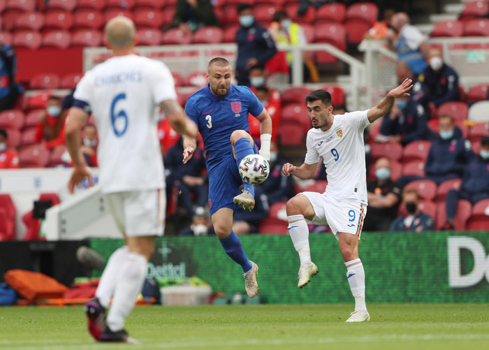 Luke Shaw er á bekknum.