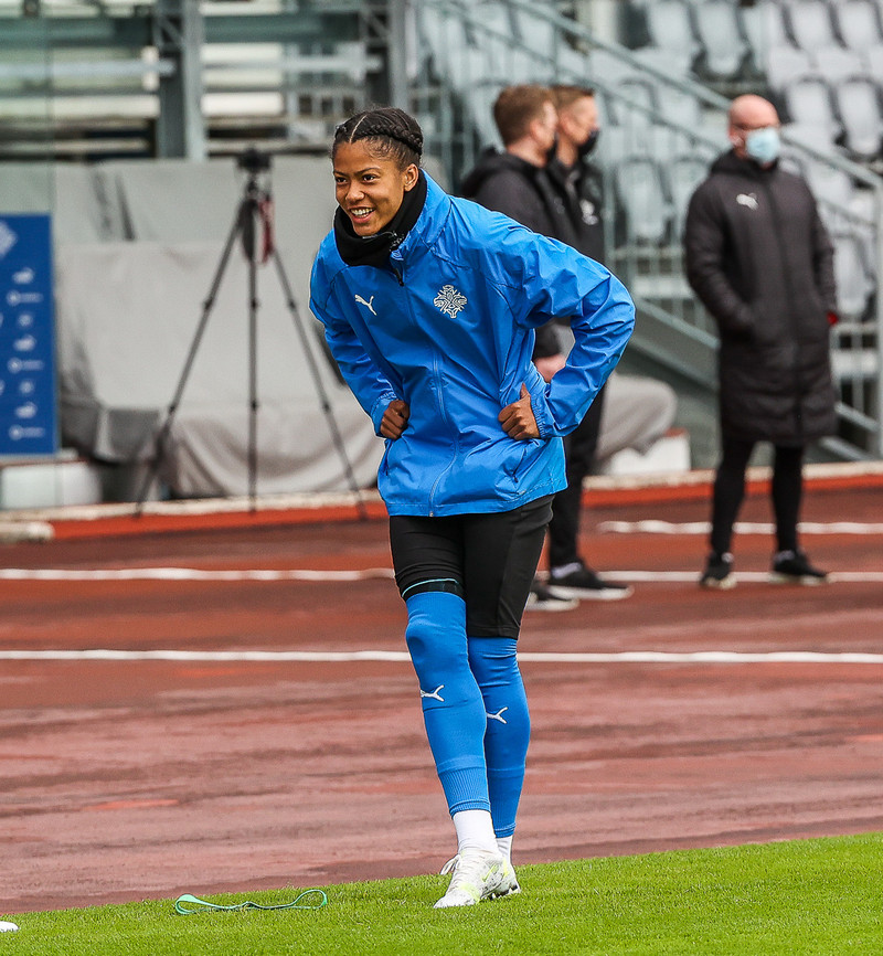 <b>Byrjunarlið Íslands:</b> Cecilía og Sveindís byrja