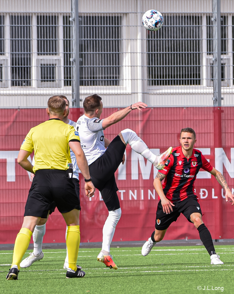 Myndaveisla: Víkingur vann FH og tók toppsætið