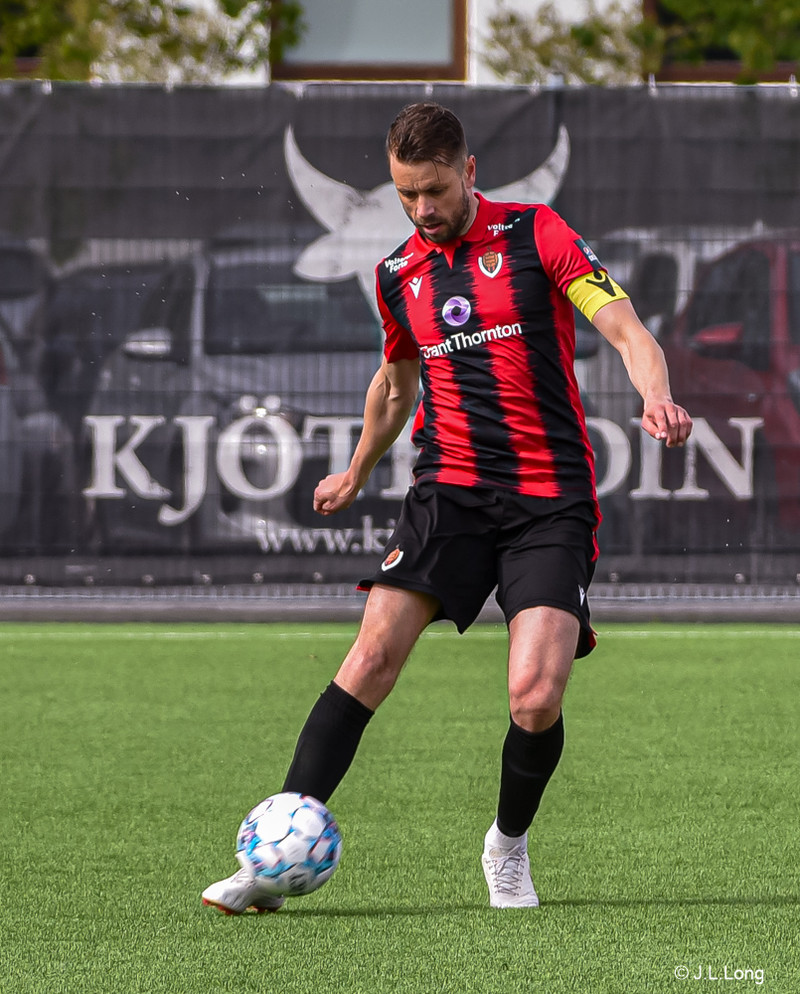 Myndaveisla: Víkingur vann FH og tók toppsætið